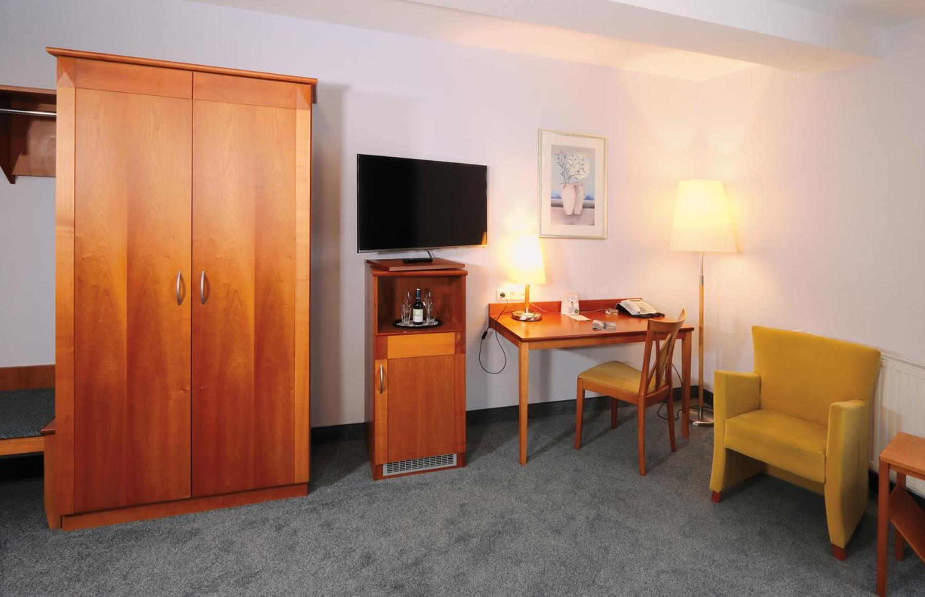 Hotel Und Restaurant Eurohof ดุยส์บูร์ก ภายนอก รูปภาพ